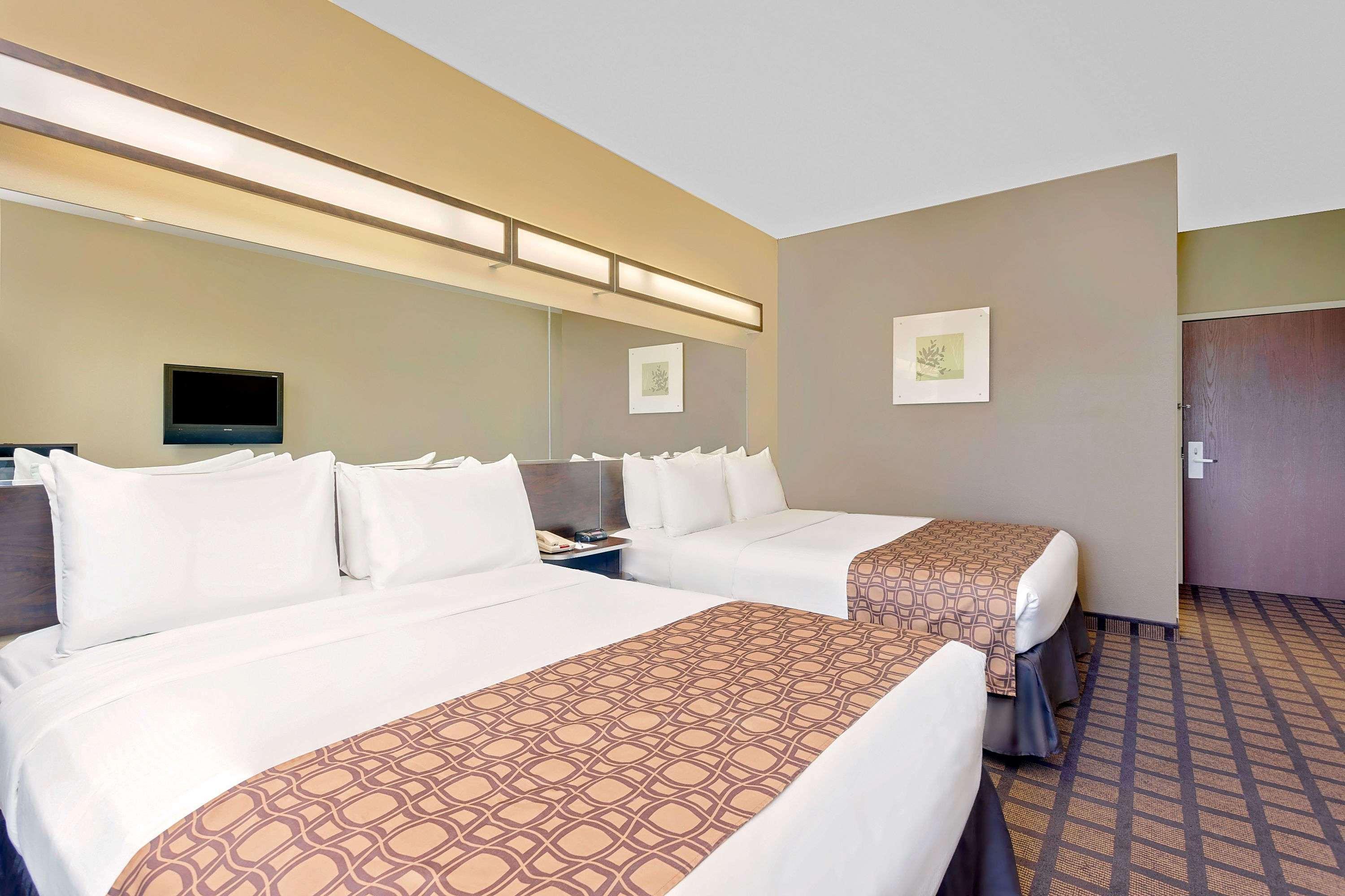 Microtel By Wyndham Perry National Fairground Area I-75 Eksteriør billede