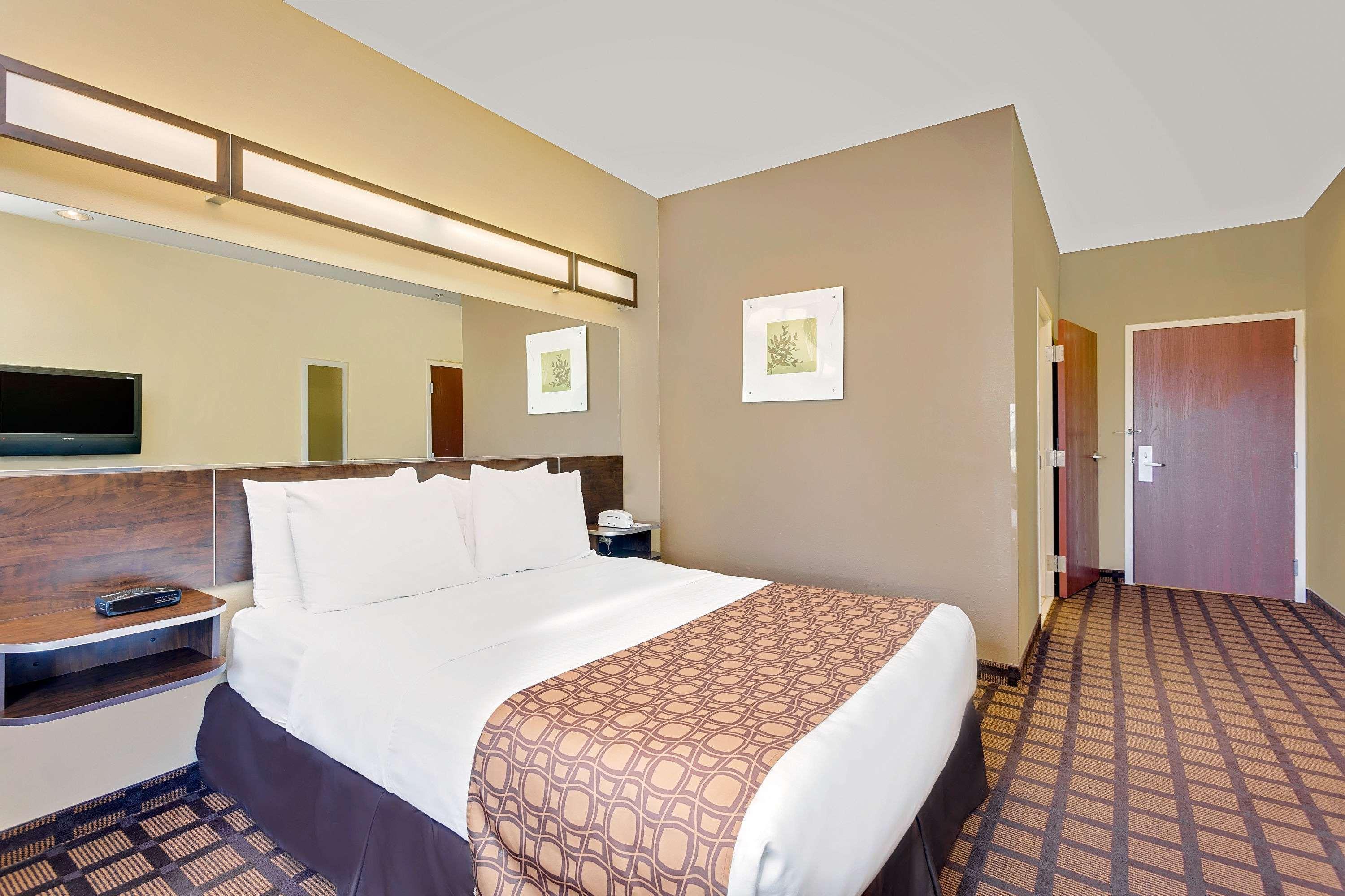 Microtel By Wyndham Perry National Fairground Area I-75 Eksteriør billede