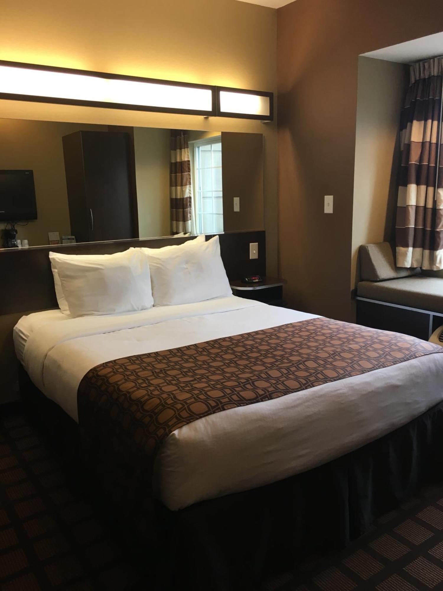 Microtel By Wyndham Perry National Fairground Area I-75 Værelse billede